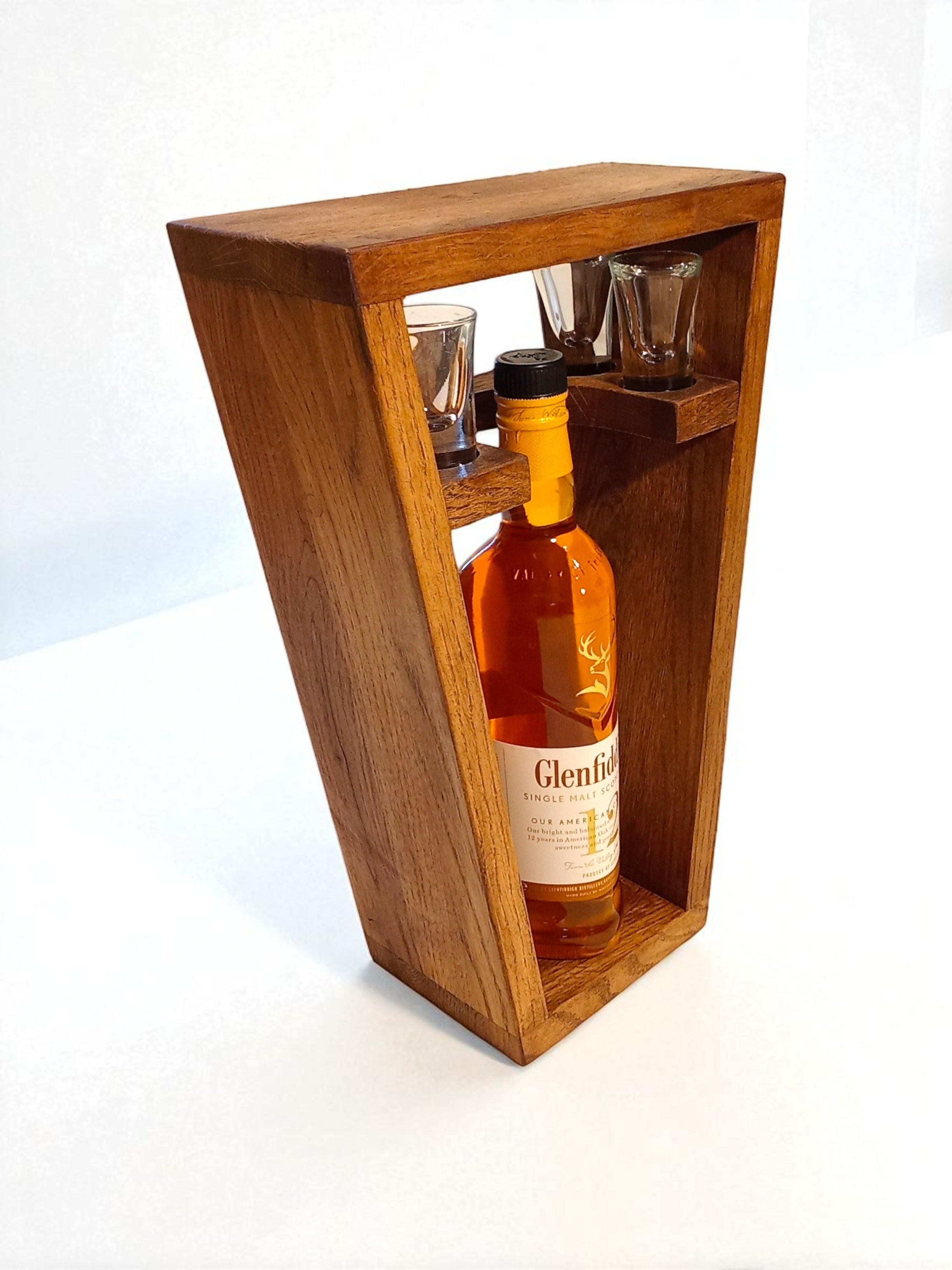 Whisky Stand Duo – מעמד לבקבוק וויסקי ו־2 שוטים
